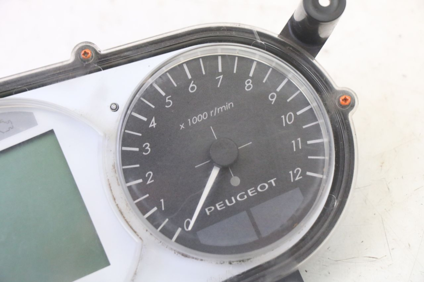 photo de TACHOMETER  PEUGEOT SATELIS 125 (2013 - 2018) - Technische Nahaufnahme