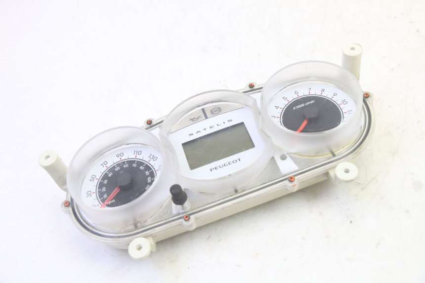 photo de TACHOMETER PEUGEOT SATELIS 125 (2006 - 2009) - Details der Befestigungspunkte