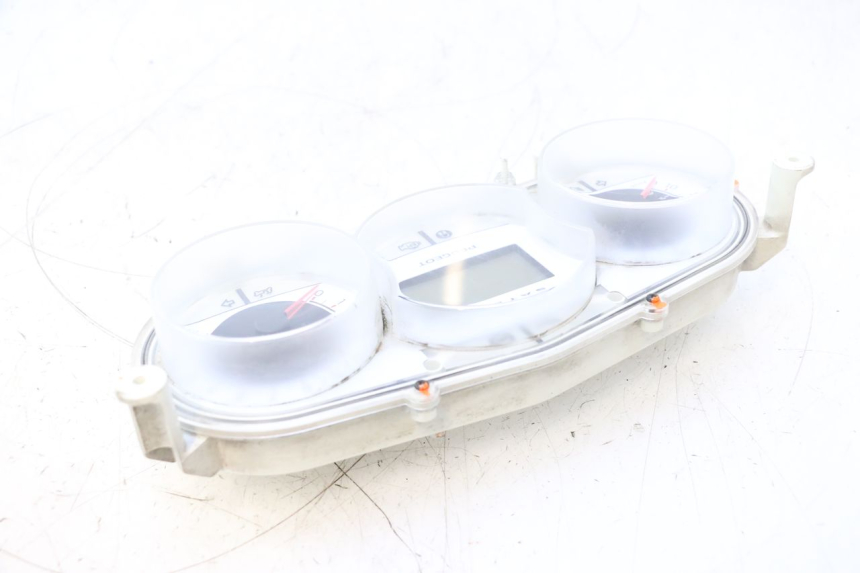 photo de TACHOMETER PEUGEOT SATELIS 125 (2006 - 2009) - Detailansicht des Bauteils