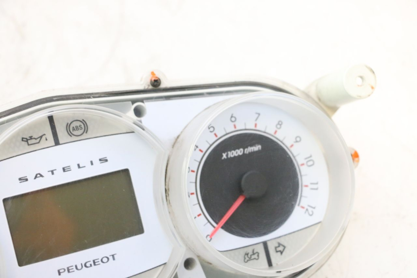 photo de TACHOMETER PEUGEOT SATELIS 125 (2006 - 2009) - Ergänzendes Produktfoto