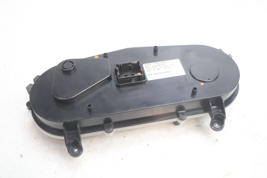 photo de TACHOMETER  PEUGEOT SATELIS 125 (2013 - 2018) - Oberflächenzustand und Material