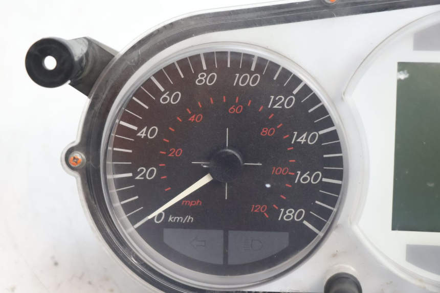 photo de TACHOMETER  PEUGEOT SATELIS 125 (2013 - 2018) - Detailansicht des Bauteils