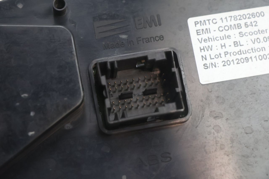 photo de TACHOMETER  PEUGEOT SATELIS 125 (2013 - 2018) - Zoom auf Komponenten