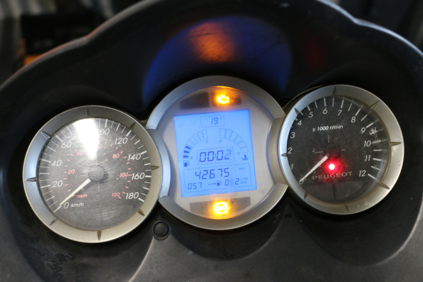photo de TACHOMETER  PEUGEOT SATELIS 125 (2013 - 2018) - Zoom auf Gebrauchszustand