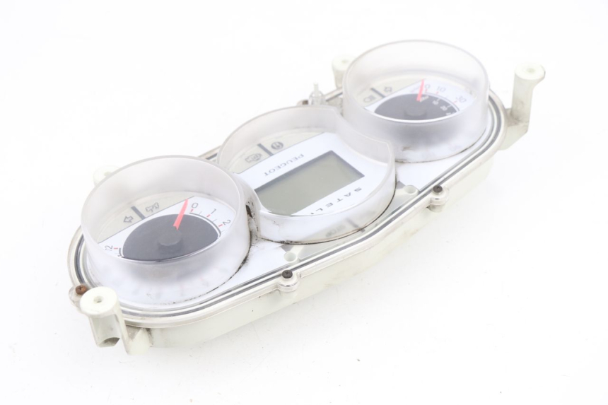 photo de TACHOMETER PEUGEOT SATELIS 125 (2006 - 2009) - Detailansicht des Bauteils