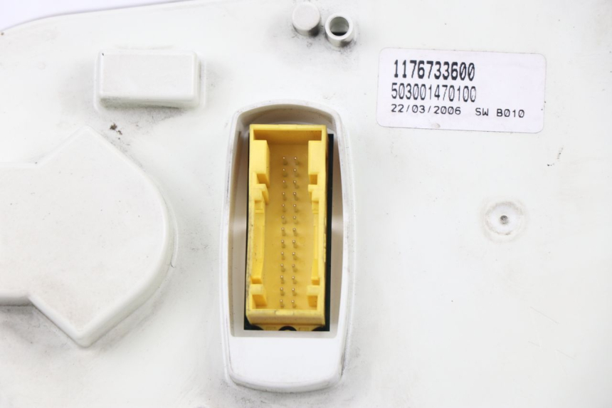 photo de TACHOMETER PEUGEOT SATELIS 125 (2006 - 2009) - Oberflächenzustand und Material