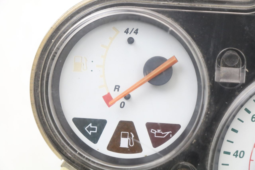 photo de TACHOMETER  APRILIA SCARABEO GT 125 (1999 - 2007) - Detailansicht des Bauteils
