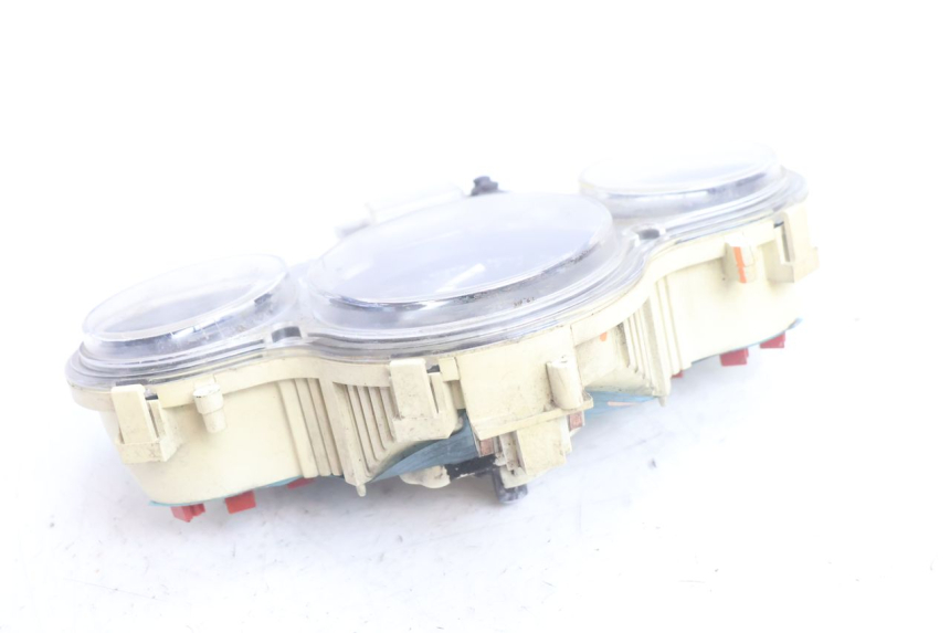 photo de TACHOMETER  APRILIA SCARABEO GT 125 (1999 - 2007) - Details der Befestigungspunkte