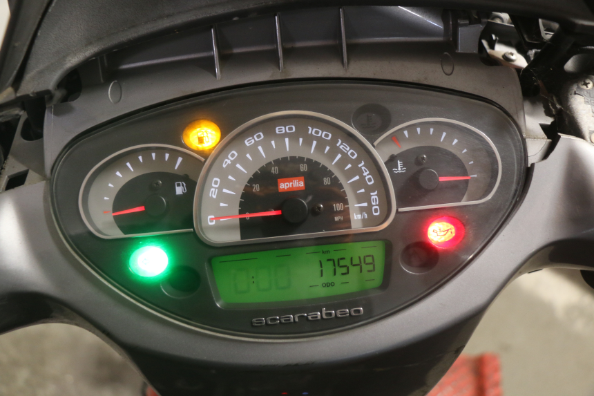 photo de TACHOMETER APRILIA SCARABEO LIGHT 125 (2007 - 2011) - Weitere Ansicht des Artikels