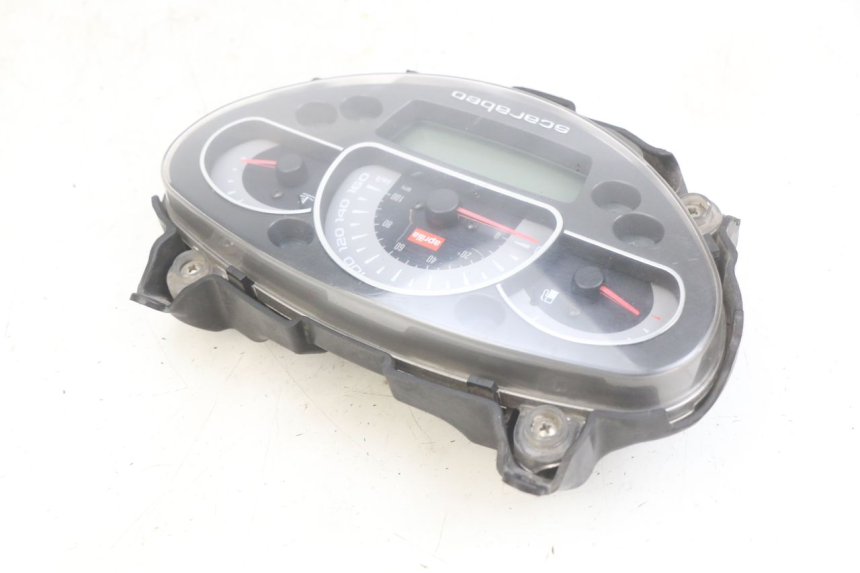 photo de TACHOMETER APRILIA SCARABEO LIGHT 125 (2007 - 2011) - Zoom auf Gebrauchszustand