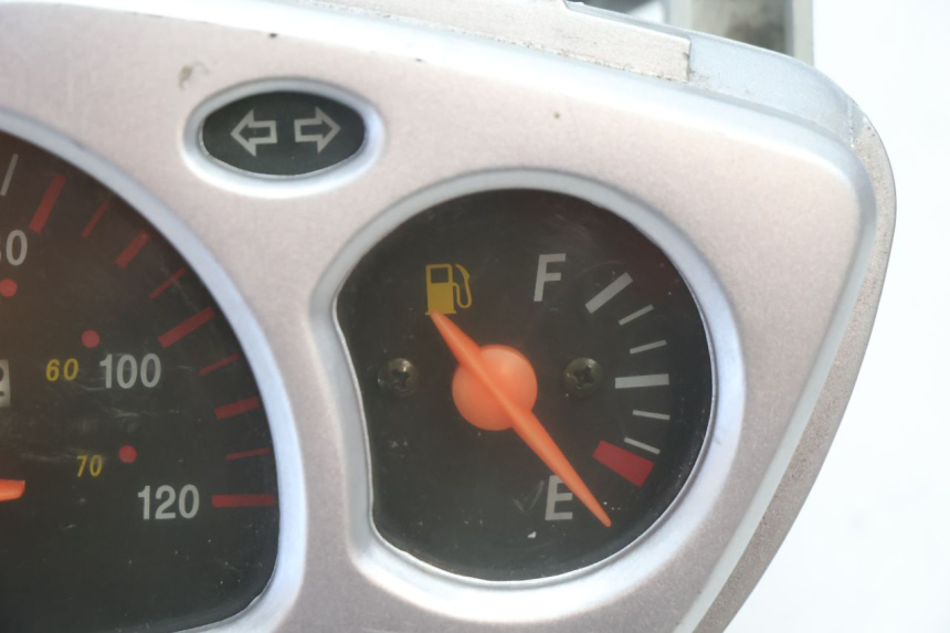 photo de TACHOMETER  FYM SCOOTERONE 125 (2006 - 2008) - Zoom auf Gebrauchszustand