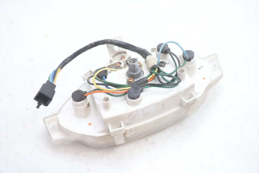 photo de TACHOMETER HONDA SCV LEAD 100 (2003 - 2007) - Details der Befestigungspunkte