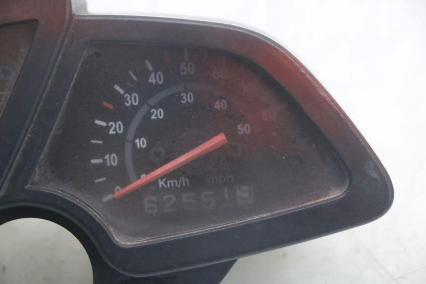 photo de TACHOMETER DERBI SENDA SM X-TREME 50 (2006 - 2010) - Zoom auf Gebrauchszustand