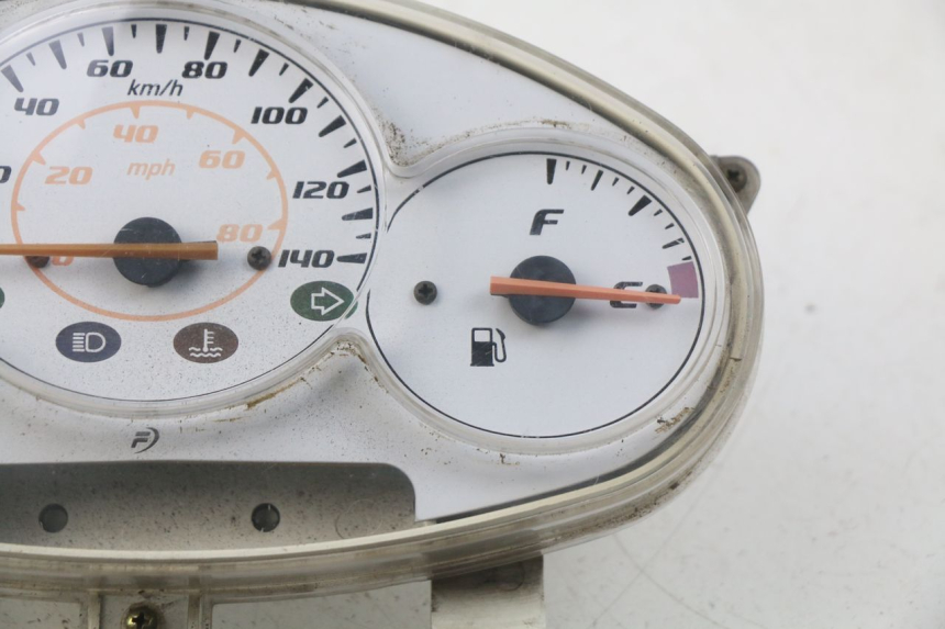 photo de TACHOMETER  HONDA SES DYLAN 125 (2002 - 2006) - Technische Nahaufnahme