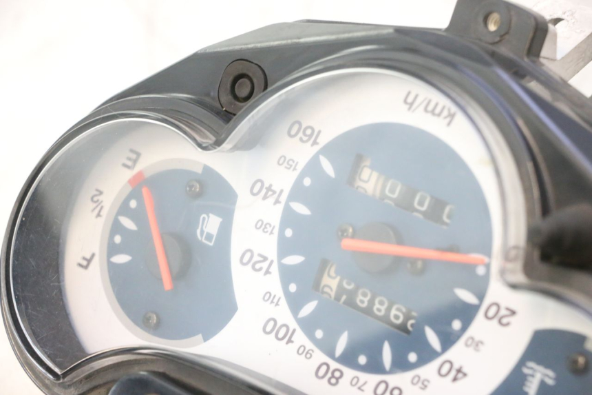 photo de TACHOMETER  HONDA SH 125 (2001 - 2003) - Zoom auf Komponenten