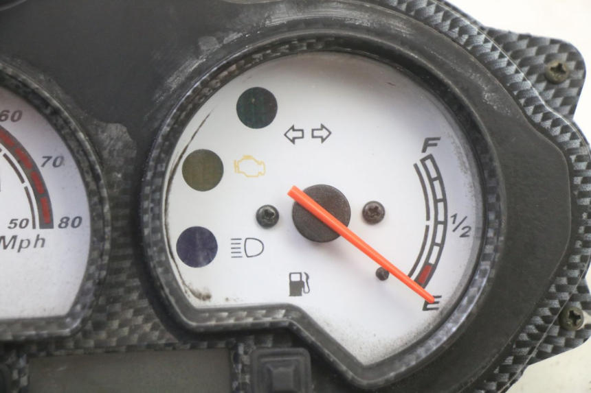 photo de TACHOMETER  KSR SIRION 4T 50 (2018 - 2025) - Zoom auf Gebrauchszustand