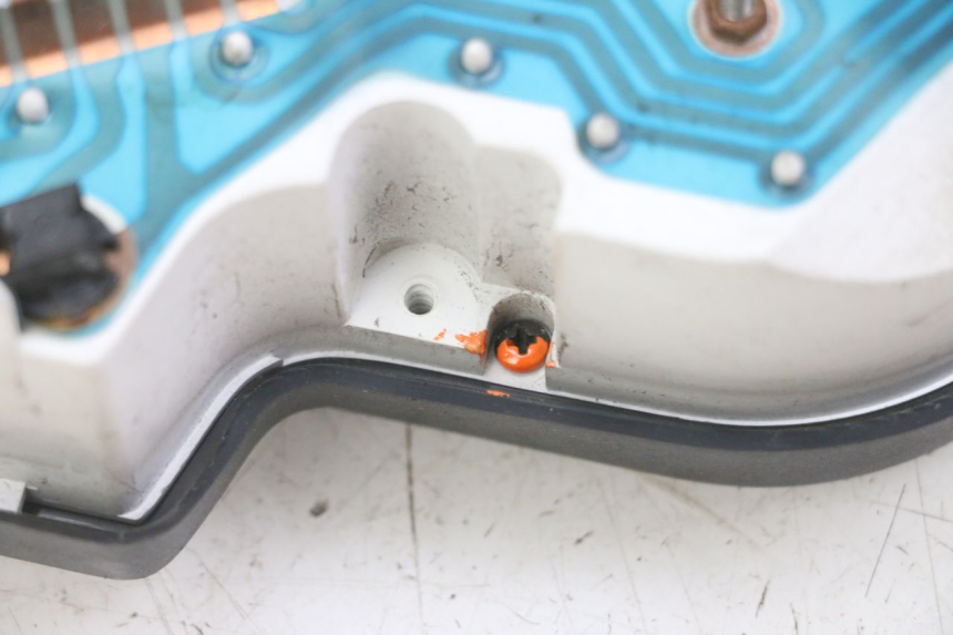 photo de TACHOMETER  PEUGEOT SPEEDFIGHT 2 LC 50 (2000 - 2009) - Details der Befestigungspunkte