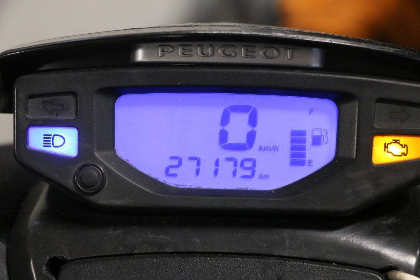 photo de TACHOMETER  PEUGEOT SPEEDFIGHT 4 4T EFI 50 (2021 - 2025) - Zoom auf Gebrauchszustand