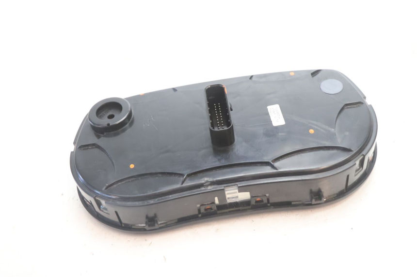 photo de TACHOMETER  CAN-AM SPYDER RS 1000 (2008 - 2012) - Oberflächenzustand und Material