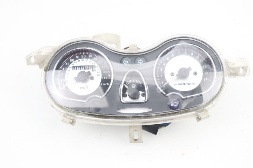 photo de TACHOMETER  PEUGEOT SUM UP 125 (2008 - 2013) - Charakteristische Merkmale