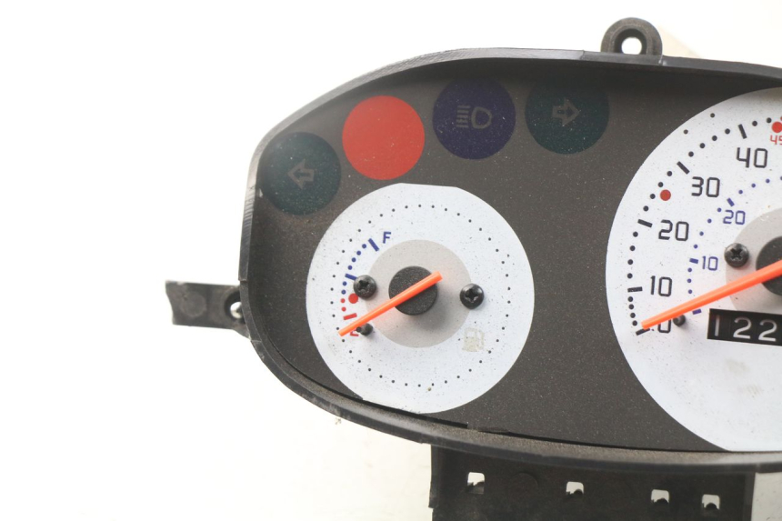 photo de TACHOMETER  JM MOTORS SUNNY 50 (2017 - 2020) - Oberflächenzustand und Material