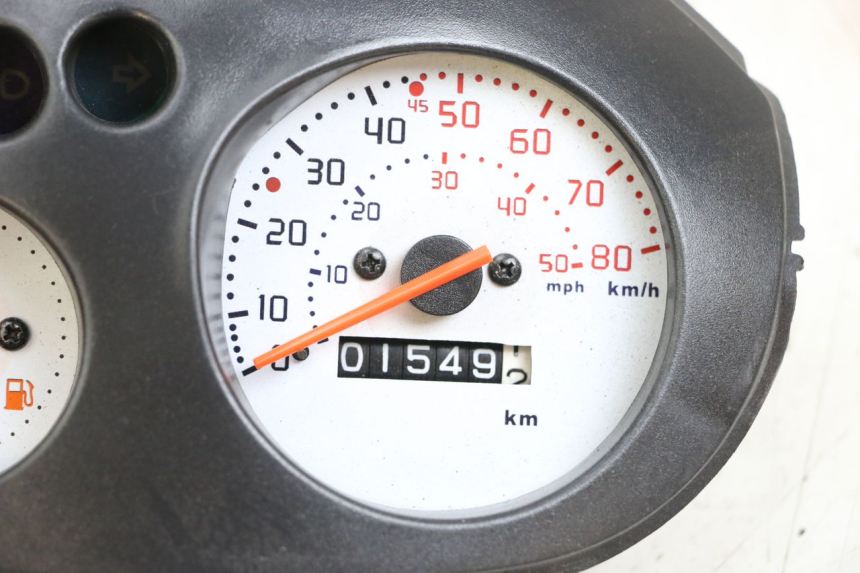 photo de TACHOMETER  JM MOTORS SUNNY 50 (2017 - 2020) - Oberflächenzustand und Material