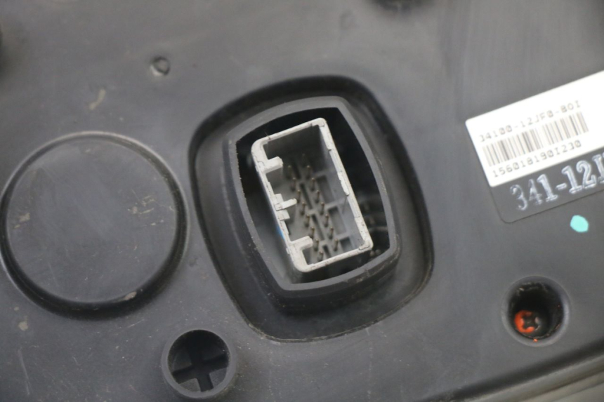 photo de TACHOMETER  SUZUKI BURGMAN 125 (2015 - 2017) - Oberflächenzustand und Material