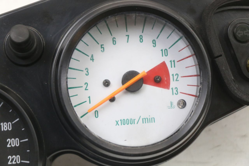 photo de TACHOMETER  SUZUKI SV S 650 (1999 - 2002) - Zoom auf Gebrauchszustand