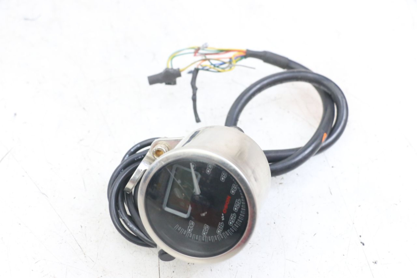 photo de TACHOMETER SUZUKI SV N 650 (1999 - 2002) - Technische Nahaufnahme