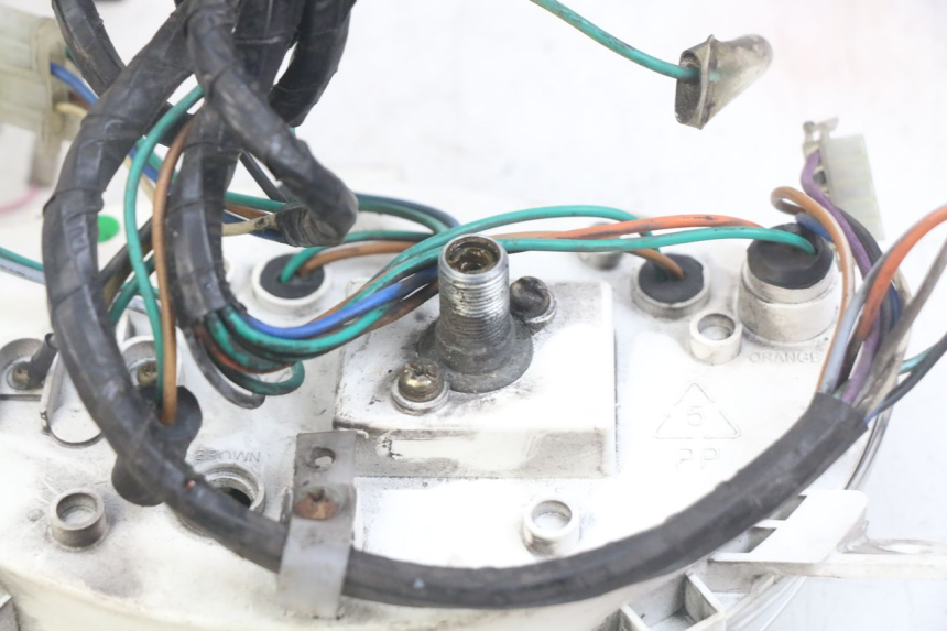 photo de TACHOMETER SYM SYMPHONY 125 (2009 - 2015) - Details der Befestigungspunkte