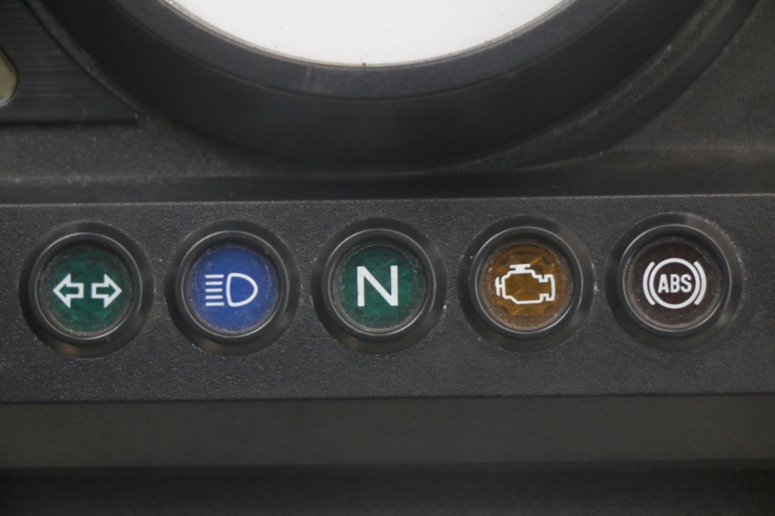 photo de TACHOMETER YAMAHA TDM ABS 900 (2002 - 2014) - Technische Nahaufnahme