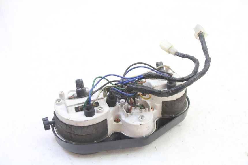 photo de TACHOMETER  YAMAHA TDR DELTABOX 125 (1997 - 2003) - Details der Befestigungspunkte