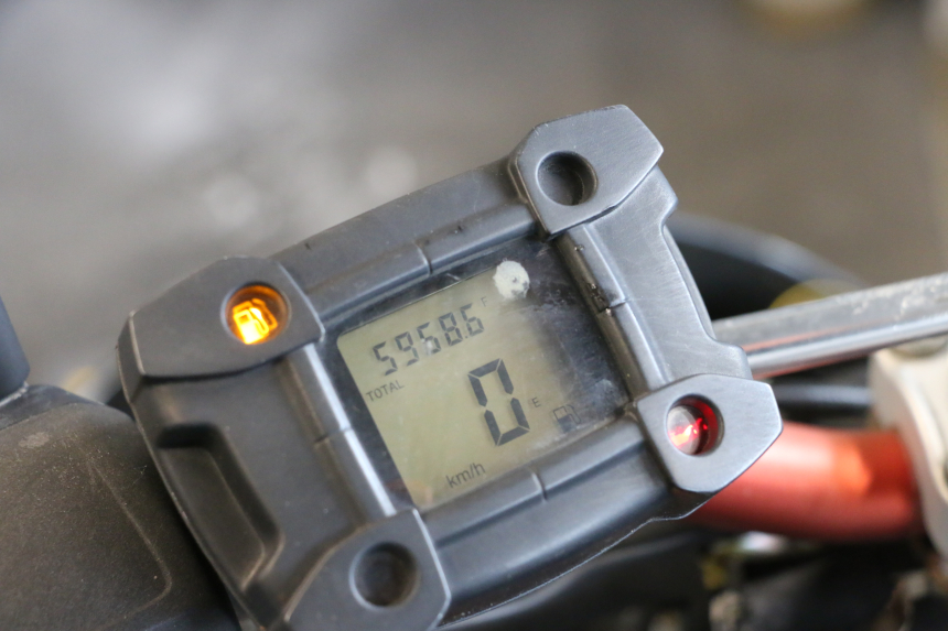 photo de TACHOMETER PEUGEOT TKR TREKKER FURIOUS 50 (2005 - 2014) - Zoom auf Gebrauchszustand