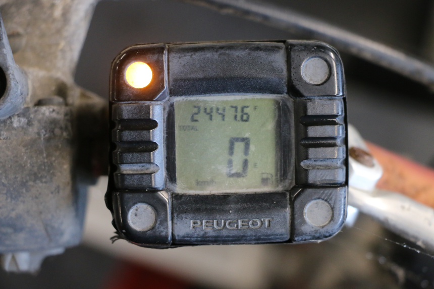 photo de TACHOMETER PEUGEOT TKR TREKKER FURIOUS 50 (2005 - 2014) - Zoom auf Gebrauchszustand