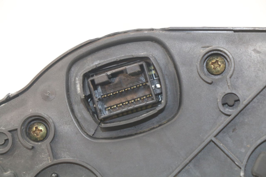 photo de TACHOMETER SUZUKI TLS TL S 1000 (1997 - 2001) - Details der Befestigungspunkte