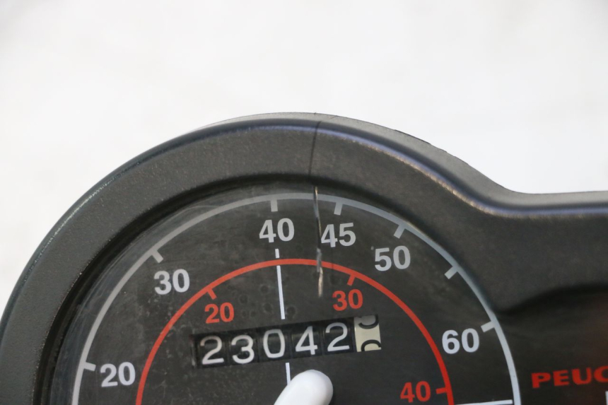 photo de TACHOMETER  PEUGEOT TREKKER TKR 50 (2005 - 2014) - Zoom auf Komponenten