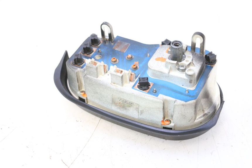 photo de TACHOMETER  PEUGEOT TREKKER TKR 50 (2005 - 2014) - Oberflächenzustand und Material