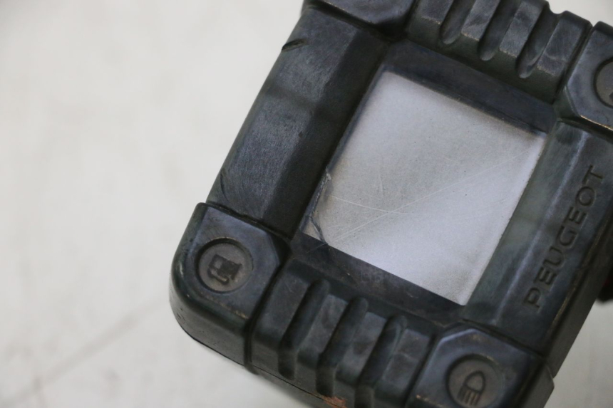 photo de TACHOMETER PEUGEOT TREKKER 50 (1995 - 2004) - Detaillierte Sichtprüfung