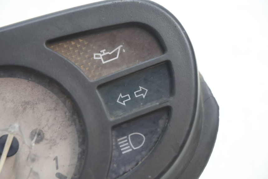 photo de TACHOMETER PEUGEOT TREKKER 50 (1995 - 2004) - Alternative Perspektive