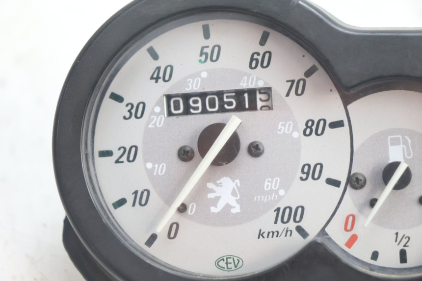 photo de TACHOMETER PEUGEOT TREKKER 50 (1995 - 2004) - Detailansicht des Bauteils