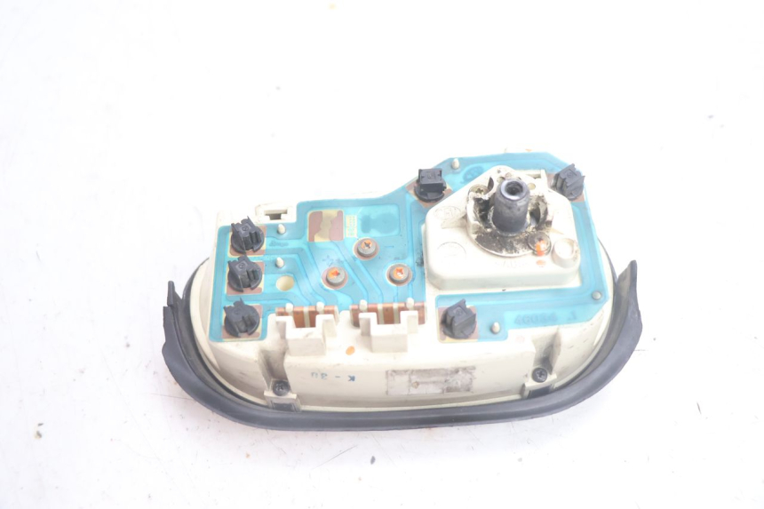 photo de TACHOMETER PEUGEOT TREKKER 50 (1995 - 2004) - Oberflächenzustand und Material