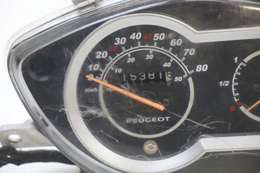 photo de TACHOMETER  PEUGEOT TWEET PRO CARGO 50 (2018 - 2022) - Zoom auf Gebrauchszustand