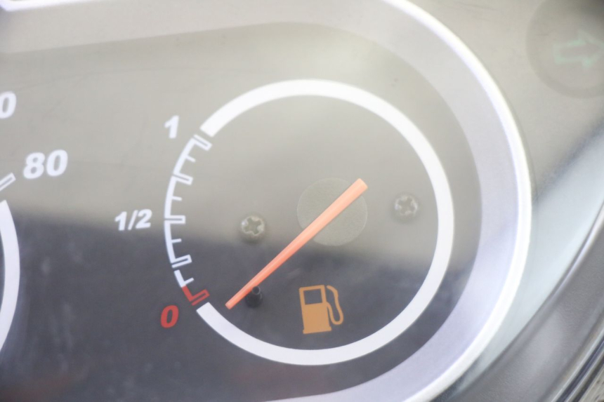 photo de TACHOMETER  PEUGEOT TWEET PRO EFI 4T 50 (2021 - 2022) - Alternative Perspektive