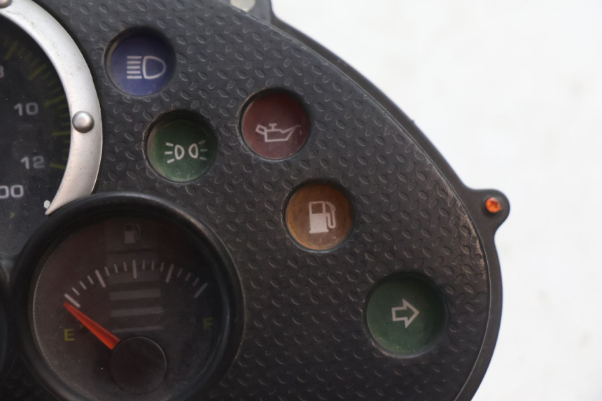 photo de TACHOMETER  PIAGGIO TYPHOON 50 (2000 - 2009) - Technische Nahaufnahme