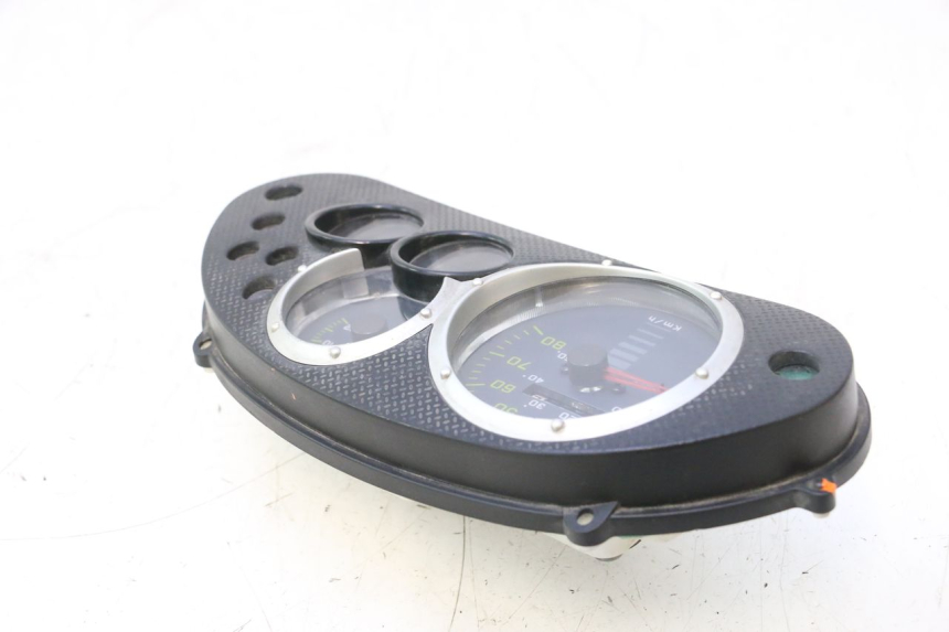 photo de TACHOMETER  PIAGGIO TYPHOON 50 (2000 - 2009) - Weitere Ansicht des Artikels