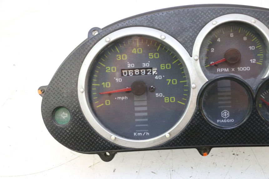 photo de TACHOMETER  PIAGGIO TYPHOON 50 (2000 - 2009) - Charakteristische Merkmale