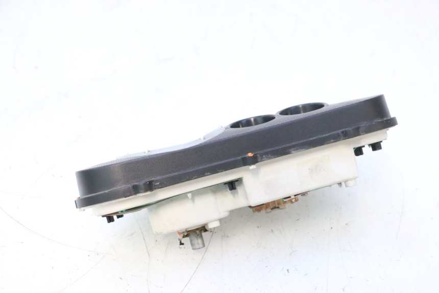photo de TACHOMETER  PIAGGIO TYPHOON 50 (2000 - 2009) - Oberflächenzustand und Material