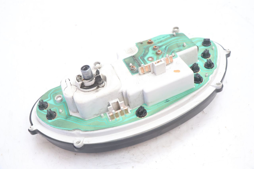 photo de TACHOMETER  PIAGGIO TYPHOON 50 (2000 - 2009) - Details der Befestigungspunkte