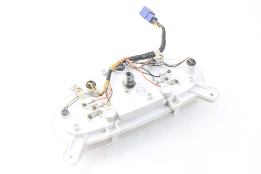 photo de TACHOMETER  SUZUKI UC EPICURO 125 (1999 - 2003) - Details der Befestigungspunkte