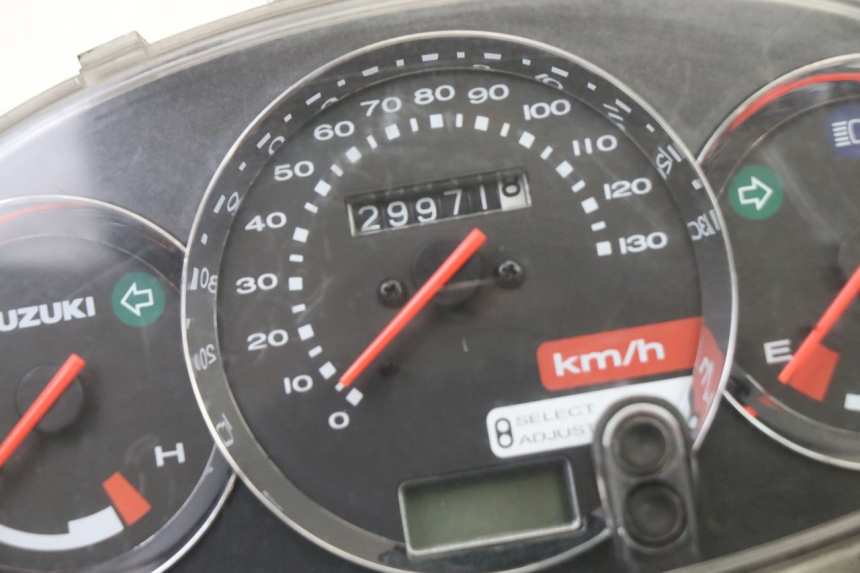 photo de TACHOMETER SUZUKI UH BURGMAN 125 (2002 - 2006) - Zoom auf Gebrauchszustand